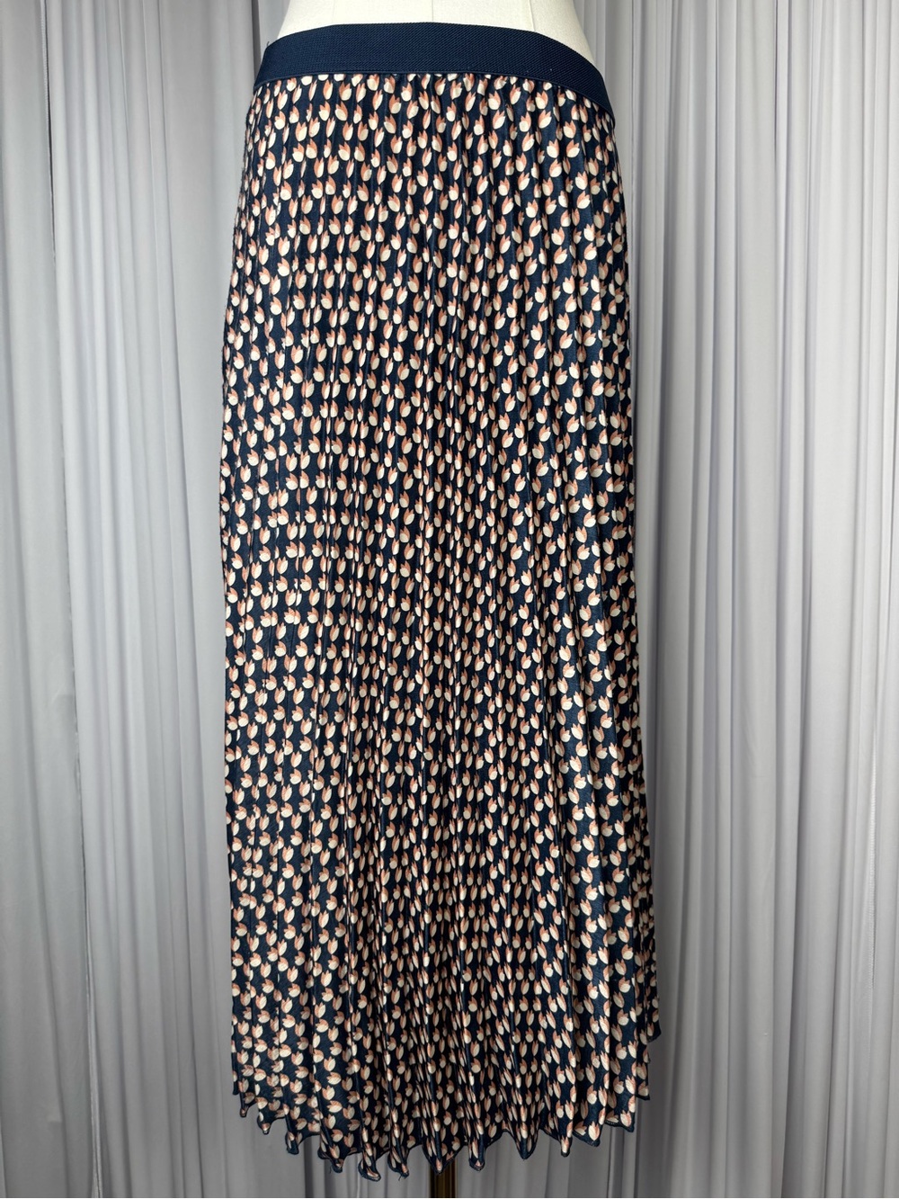 Max Studio Navy Blue and Peach Dot Pleated Midi Skirt Women's Size Small